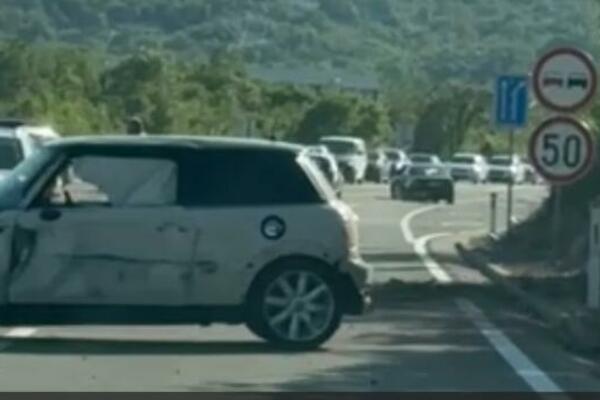 Udes na putu Cetinje-Podgorica