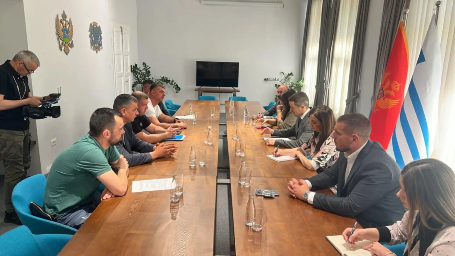 Saša Mujović na sastanku sa mještanima Botuna