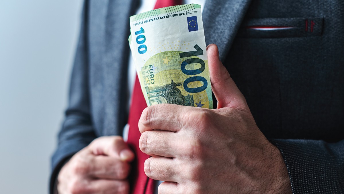 Firma i direktor se terete zbog utaje poreza