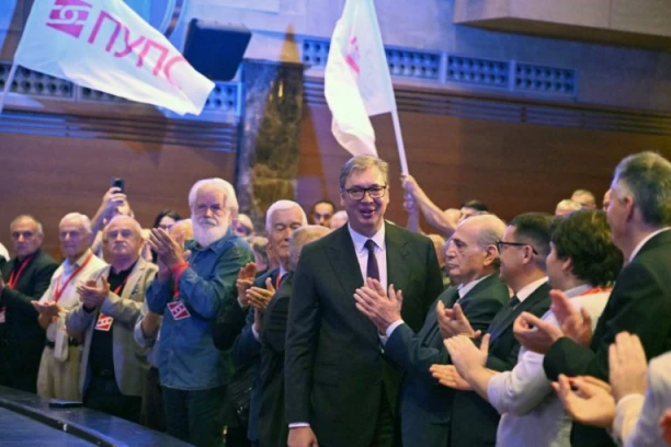 Predsjednik Srbije Aleksandar Vučić na izbornoj skupštini partije PUPS u Beogradu