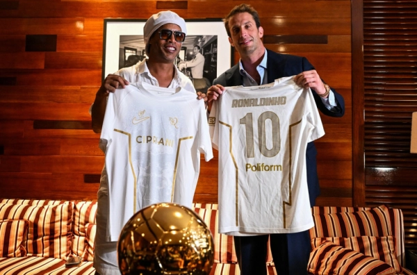 Ronaldinjo potpisao za Ravenu